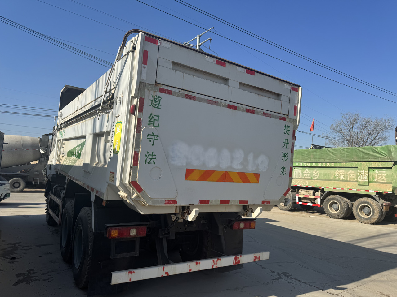 SHACMAN X3000 - Tipper: picture 4 SHACMAN X3000 - Tipper: picture 4