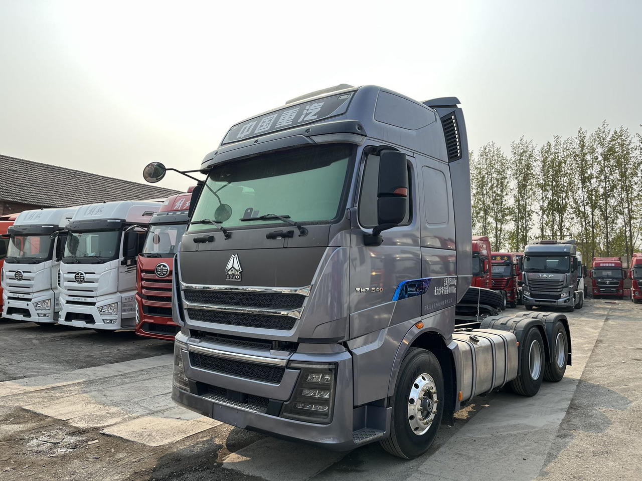 HOWO TH7 - Tractor unit: picture 1 HOWO TH7 - Tractor unit: picture 1
