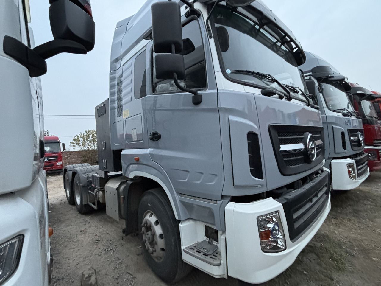 SHENHE LIANDA ESH4251SHEV2 - Tractor unit: picture 2 SHENHE LIANDA ESH4251SHEV2 - Tractor unit: picture 2