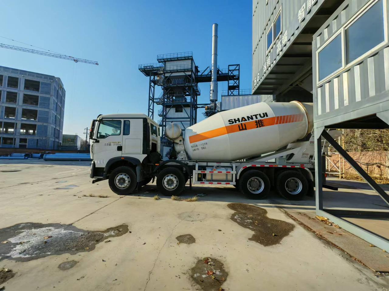 Howo - Concrete mixer truck: picture 3 Howo - Concrete mixer truck: picture 3