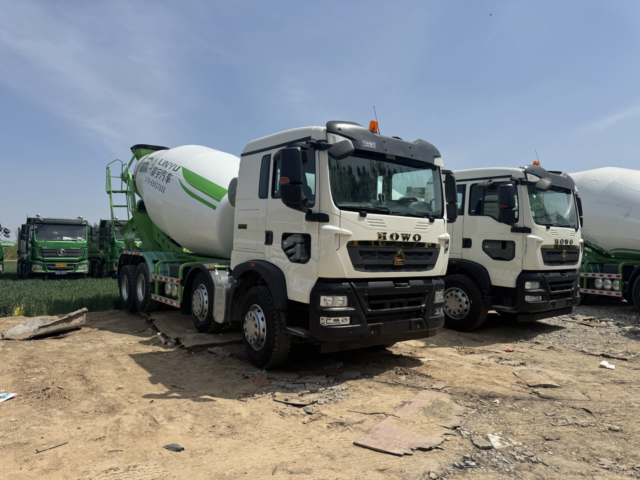 Howo - Concrete mixer truck: picture 2 Howo - Concrete mixer truck: picture 2