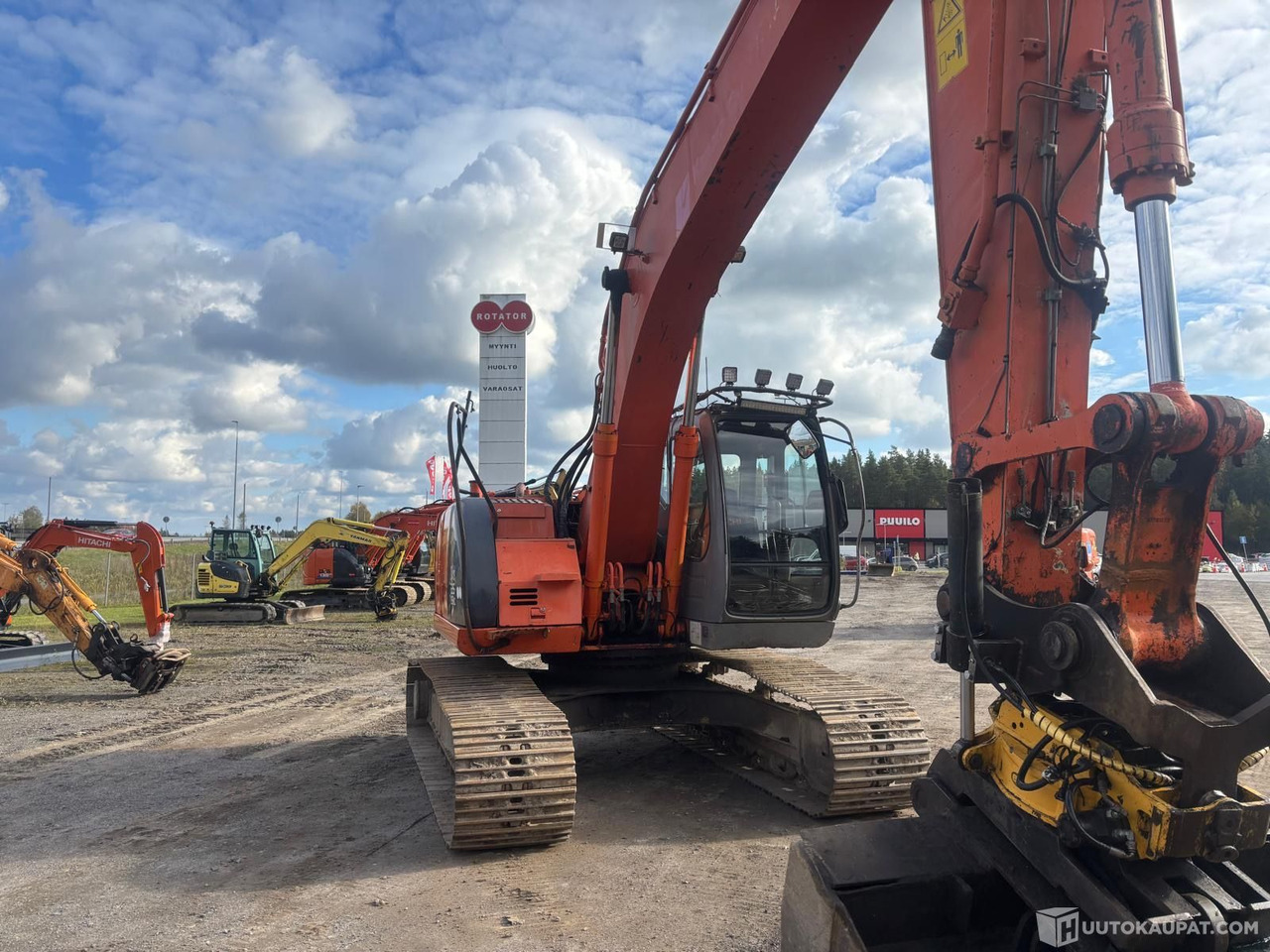 Hitachi ZX 225 USR lc kaivinkone, Lieto - Crawler excavator: picture 5 Hitachi ZX 225 USR lc kaivinkone, Lieto - Crawler excavator: picture 5