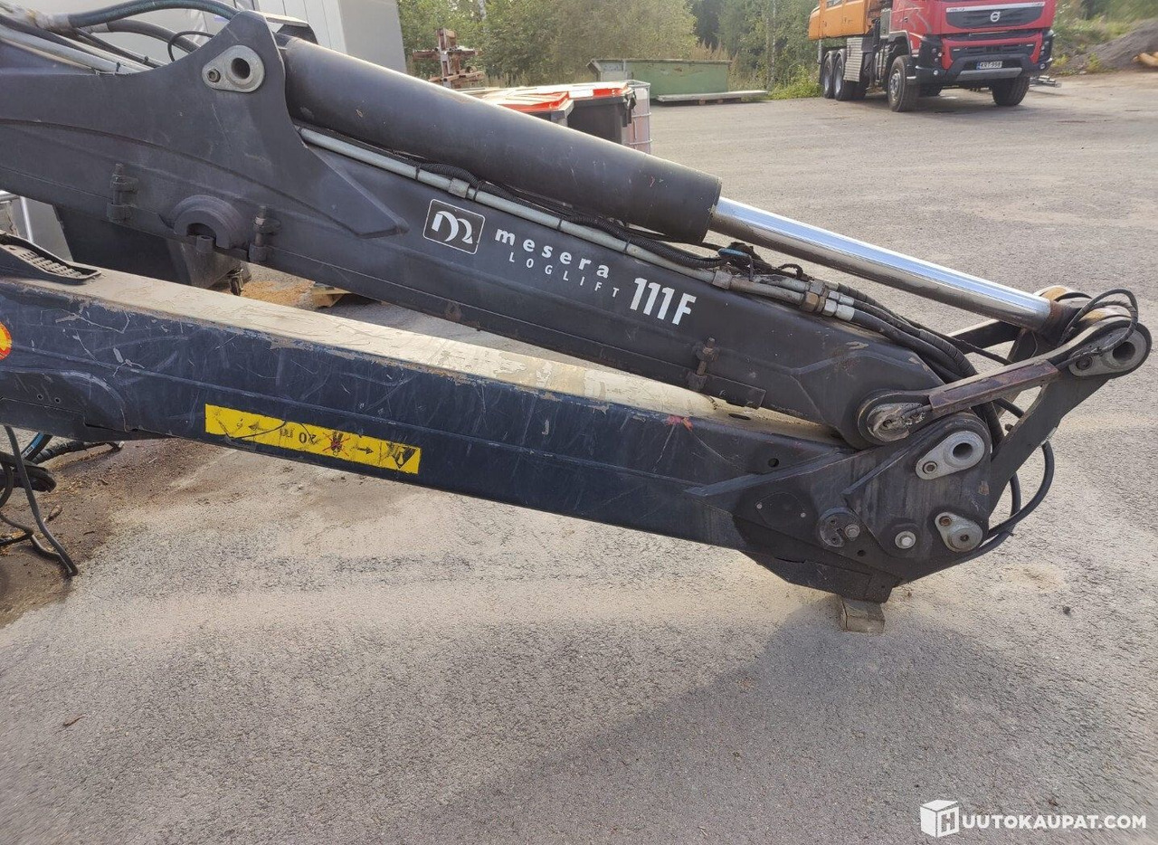 Loglift Mesera / Loglift F111FT Electrically operated log loader crane, 2011, 9,000 h, Hämeenlinna - Truck mounted crane: picture 5 Loglift Mesera / Loglift F111FT Electrically operated log loader crane, 2011, 9,000 h, Hämeenlinna - Truck mounted crane: picture 5