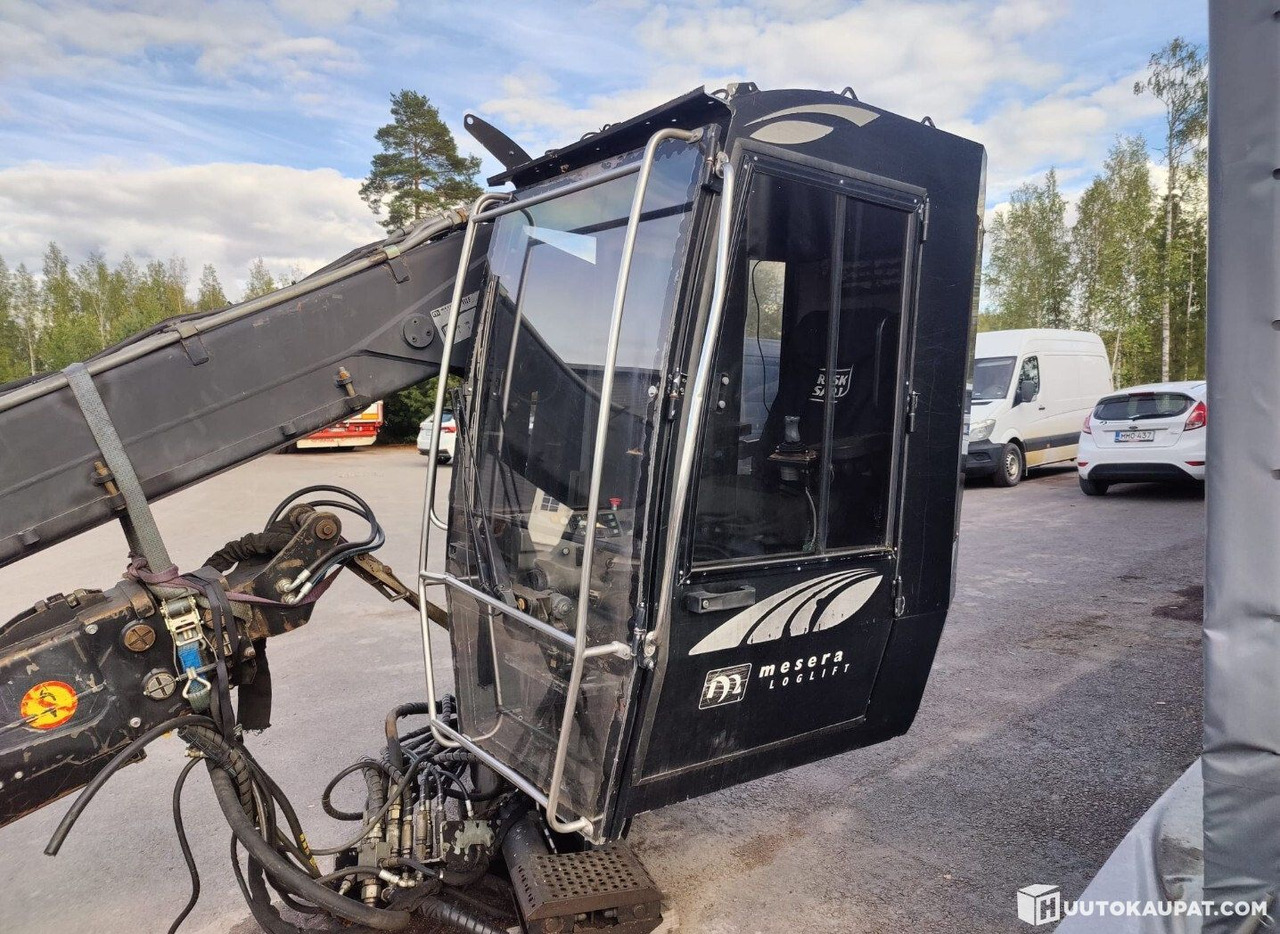 Loglift Mesera / Loglift F111FT Electrically operated log loader crane, 2011, 9,000 h, Hämeenlinna - Truck mounted crane: picture 2 Loglift Mesera / Loglift F111FT Electrically operated log loader crane, 2011, 9,000 h, Hämeenlinna - Truck mounted crane: picture 2