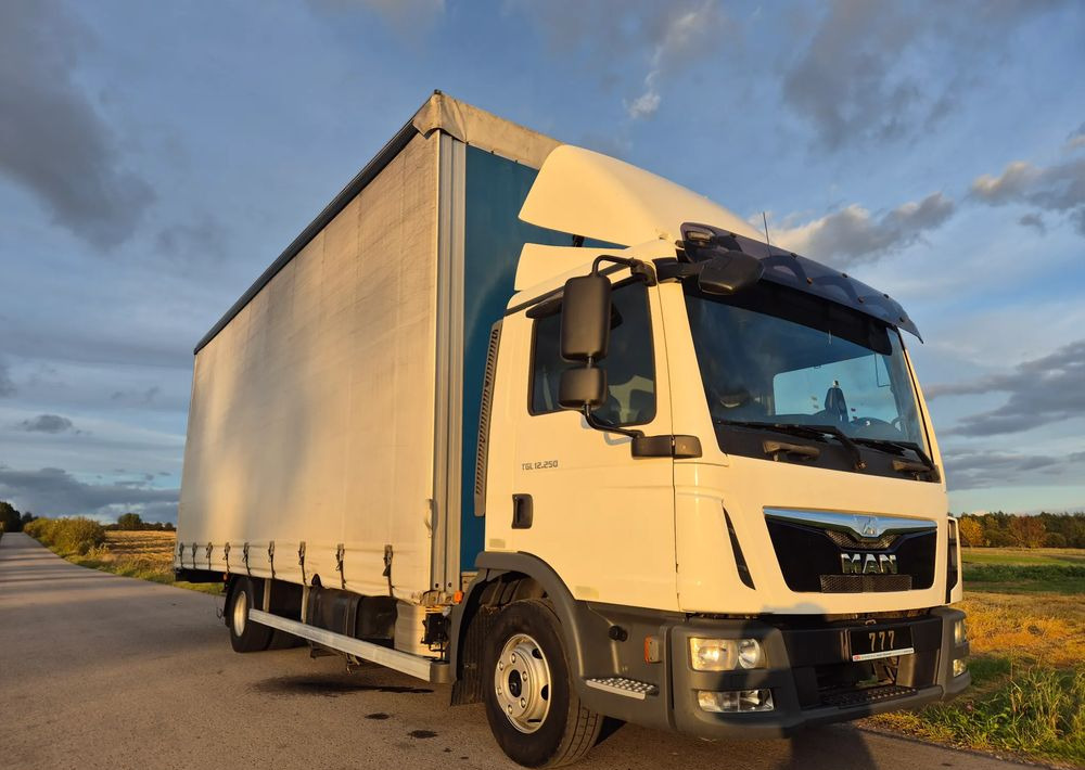 MAN TGL 12.250 6.2m 7.6m HAK AUTOMAT KLIMA 12000kg ESP EURO 6 mega / TOP STAN / okazja nauka jazdy MOŻLIWOŚĆ DOSTOSOWANIA elka - Curtain side truck: picture 5 MAN TGL 12.250 6.2m 7.6m HAK AUTOMAT KLIMA 12000kg ESP EURO 6 mega / TOP STAN / okazja nauka jazdy MOŻLIWOŚĆ DOSTOSOWANIA elka - Curtain side truck: picture 5