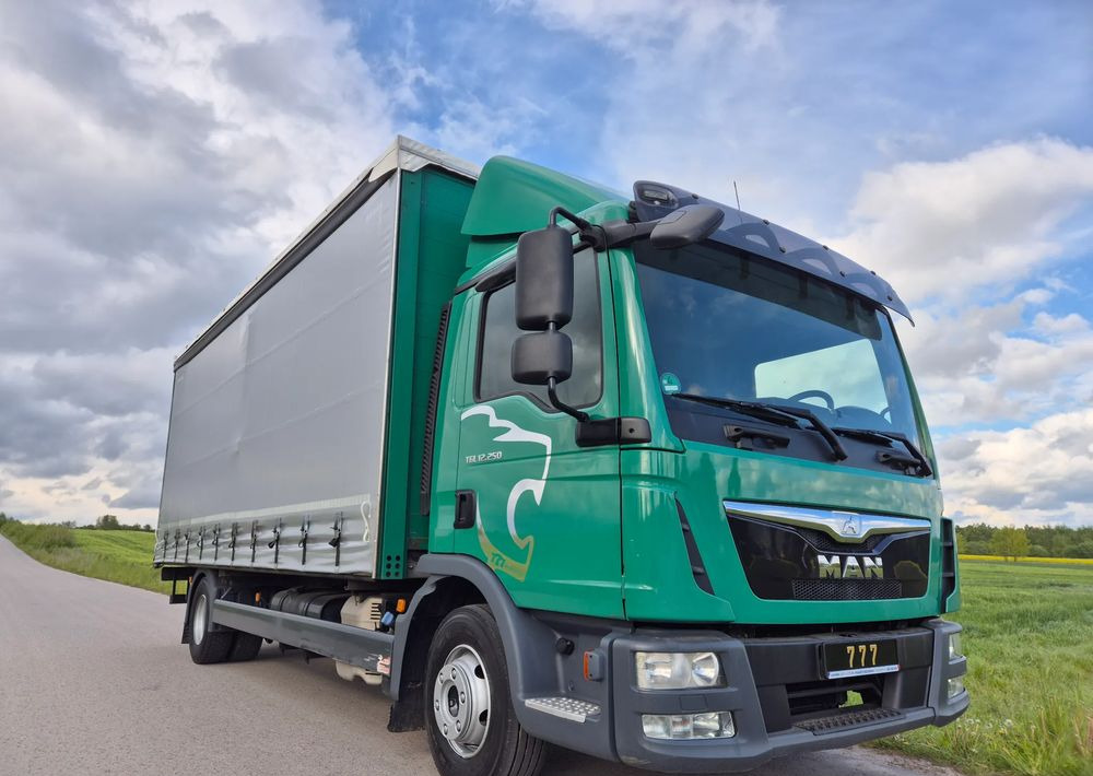 MAN TGL 12.250 6.2m AUTOMAT KLIMA z Niemiec ESP nowe opony EURO 6 / 4.75 rozstaw / zawiesie na wózek widłowy / TOP STAN / okazja nauka jazdy MOŻLIWOŚĆ DOSTOSOWANIA 12t - Curtain side truck: picture 1 MAN TGL 12.250 6.2m AUTOMAT KLIMA z Niemiec ESP nowe opony EURO 6 / 4.75 rozstaw / zawiesie na wózek widłowy / TOP STAN / okazja nauka jazdy MOŻLIWOŚĆ DOSTOSOWANIA 12t - Curtain side truck: picture 1
