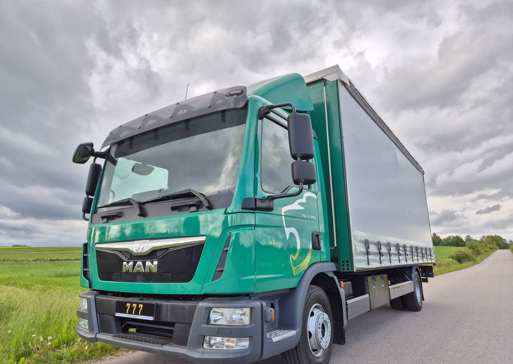 MAN TGL 12.250 6.2m AUTOMAT KLIMA z Niemiec ESP nowe opony EURO 6 / 4.75 rozstaw / zawiesie na wózek widłowy / TOP STAN / okazja nauka jazdy MOŻLIWOŚĆ DOSTOSOWANIA 12t - Curtain side truck: picture 2 MAN TGL 12.250 6.2m AUTOMAT KLIMA z Niemiec ESP nowe opony EURO 6 / 4.75 rozstaw / zawiesie na wózek widłowy / TOP STAN / okazja nauka jazdy MOŻLIWOŚĆ DOSTOSOWANIA 12t - Curtain side truck: picture 2