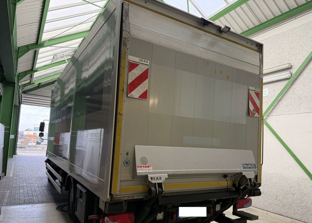 MAN TGL 12.250 6.3m AUTOMAT KLIMA z Niemiec ESP EURO 6 / 4.3 rozstaw / Chlodnia FRIGOBLOCK / TOP STAN / okazja nauka jazdy MOŻLIWOŚĆ DOSTOSOWANIA 12t - Refrigerated truck: picture 4 MAN TGL 12.250 6.3m AUTOMAT KLIMA z Niemiec ESP EURO 6 / 4.3 rozstaw / Chlodnia FRIGOBLOCK / TOP STAN / okazja nauka jazdy MOŻLIWOŚĆ DOSTOSOWANIA 12t - Refrigerated truck: picture 4