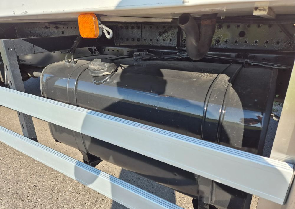 Refrigerated truck MAN TGM 18.250 Carrier 1950 D/E z Holandii / TOP STAN / 7.5m / 18 palet / winda + drzwi boczne / OKAZJA: picture 19