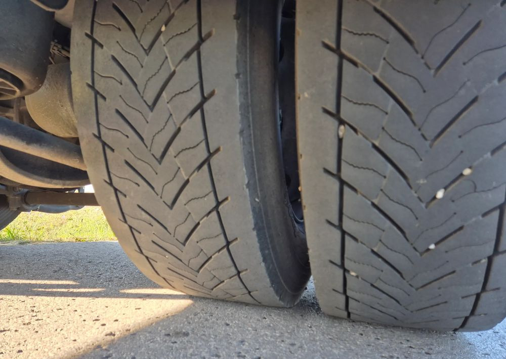 Refrigerated truck MAN TGM 18.250 Carrier 1950 D/E z Holandii / TOP STAN / 7.5m / 18 palet / winda + drzwi boczne / OKAZJA: picture 18