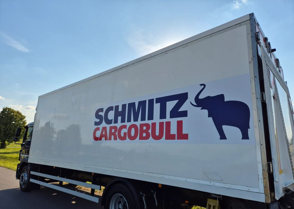 MAN TGM 18.250 Carrier 1950 D/E z Holandii / TOP STAN / 7.5m / 18 palet / winda + drzwi boczne / OKAZJA - Refrigerated truck: picture 4 MAN TGM 18.250 Carrier 1950 D/E z Holandii / TOP STAN / 7.5m / 18 palet / winda + drzwi boczne / OKAZJA - Refrigerated truck: picture 4