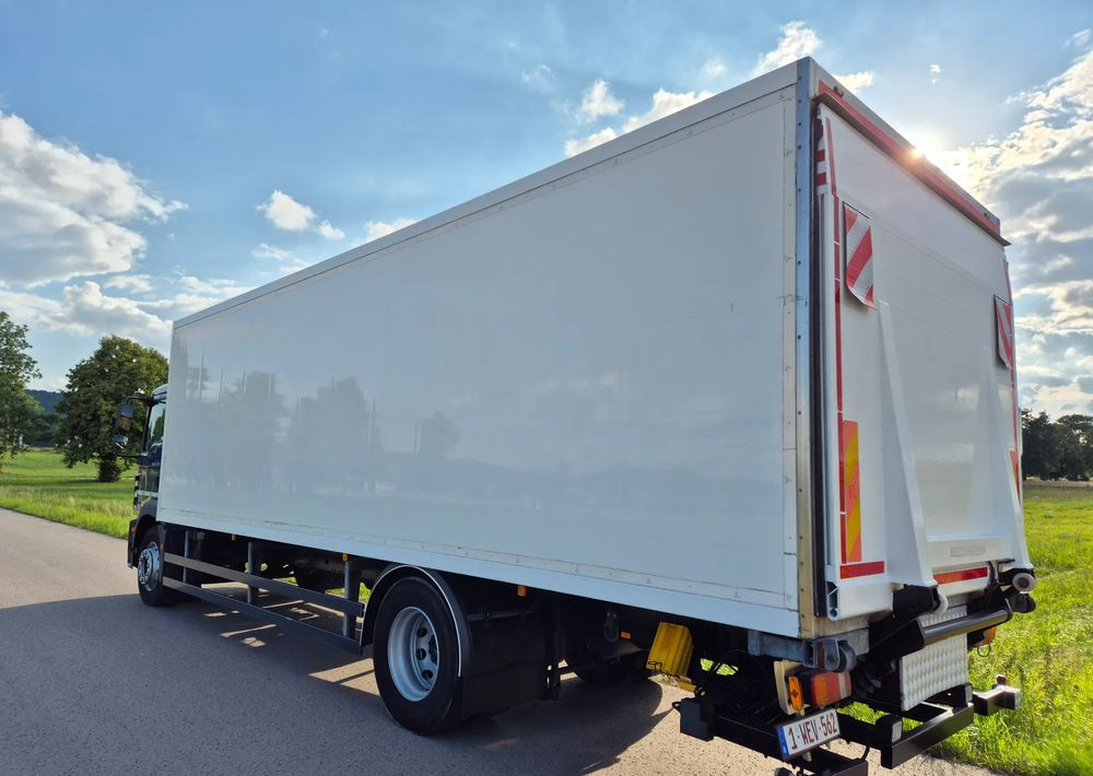 MAN TGM 18.250 Carrier 1950 D/E z Holandii / TOP STAN / 7.5m / 18 palet / winda + drzwi boczne / OKAZJA - Refrigerated truck: picture 5 MAN TGM 18.250 Carrier 1950 D/E z Holandii / TOP STAN / 7.5m / 18 palet / winda + drzwi boczne / OKAZJA - Refrigerated truck: picture 5