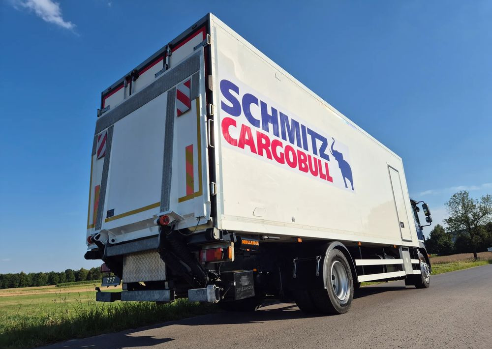 Refrigerated truck MAN TGM 18.250 Carrier 1950 D/E z Holandii / TOP STAN / 7.5m / 18 palet / winda + drzwi boczne / OKAZJA: picture 9