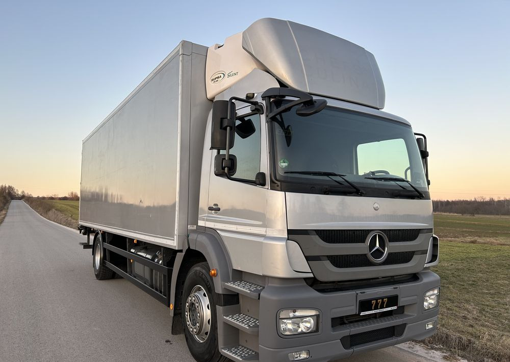 Mercedes-Benz Axor 1824 237000km !! TOP 8m 20 palet / z Niemiec / Euro 5 ! / agregat Carrier Supra 950 - Refrigerated truck: picture 3 Mercedes-Benz Axor 1824 237000km !! TOP 8m 20 palet / z Niemiec / Euro 5 ! / agregat Carrier Supra 950 - Refrigerated truck: picture 3