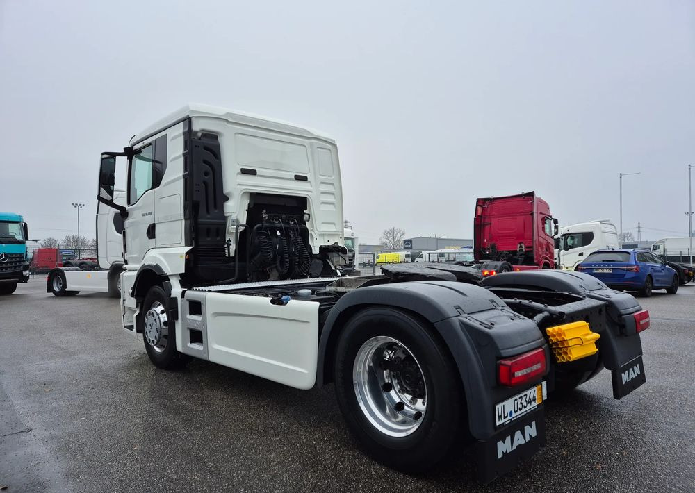 MAN TGS 18.400 NAUKA JAZDY STANDARD 4x2 / TGX 18.360 400 510 460 500 TOP STAN / ŚWIEŻO SPROWADZONY - Tractor unit: picture 5 MAN TGS 18.400 NAUKA JAZDY STANDARD 4x2 / TGX 18.360 400 510 460 500 TOP STAN / ŚWIEŻO SPROWADZONY - Tractor unit: picture 5