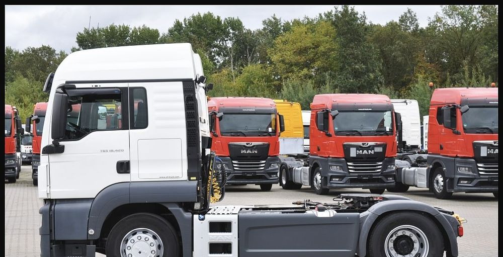 MAN TGS 18.420 2019 NAUKA JAZDY POLIFT ELKA AUTOMAT 4x2 STANDARD 315/70r22.5 SUPER STAN TGX 470 460 420 430 500 510 400 360 410 - Tractor unit: picture 1 MAN TGS 18.420 2019 NAUKA JAZDY POLIFT ELKA AUTOMAT 4x2 STANDARD 315/70r22.5 SUPER STAN TGX 470 460 420 430 500 510 400 360 410 - Tractor unit: picture 1
