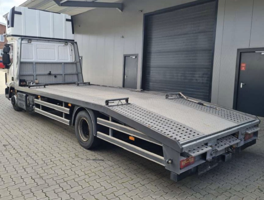 IVECO 80 E 21 EURO CARGO - Car transporter truck: picture 3 IVECO 80 E 21 EURO CARGO - Car transporter truck: picture 3