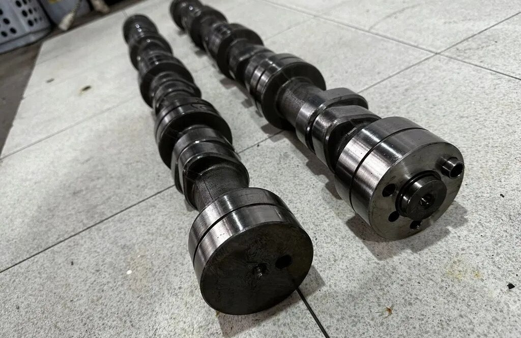 Scania R 730 V8 Scania R 730 V8 truck - Camshaft for Truck: picture 1 Scania R 730 V8 Scania R 730 V8 truck - Camshaft for Truck: picture 1