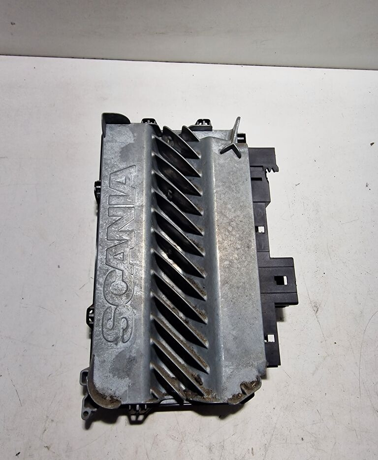 Scania Sterownik Świateł CUV2 R EURO6 2382793 Scania Sterownik Świateł CUV2 Scania R EURO6 2382793 truck - ECU for Truck: picture 1 Scania Sterownik Świateł CUV2 R EURO6 2382793 Scania Sterownik Świateł CUV2 Scania R EURO6 2382793 truck - ECU for Truck: picture 1