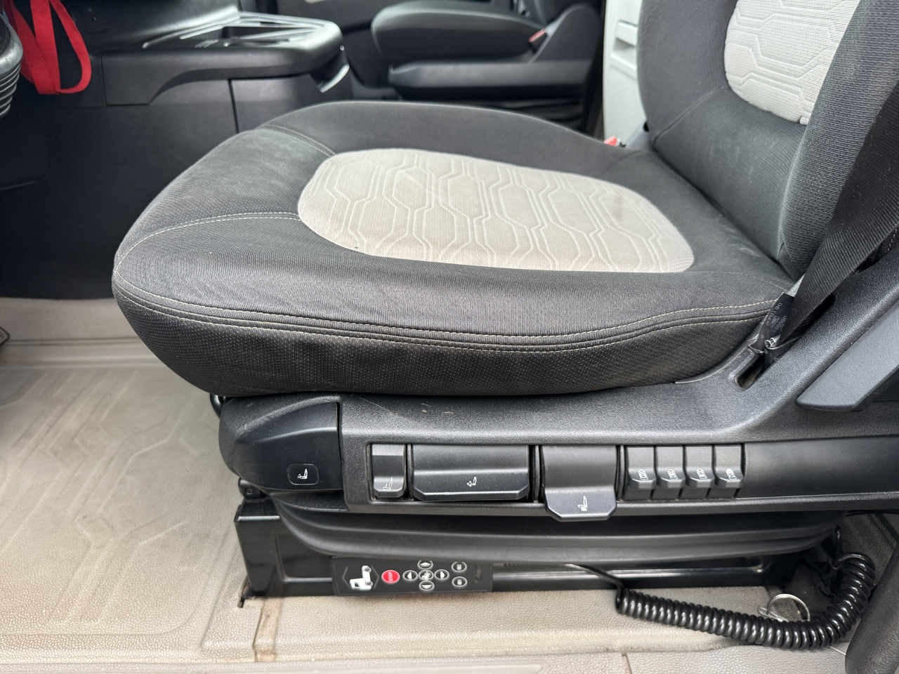 Ford F-Max 500 - Cab and interior: picture 4 Ford F-Max 500 - Cab and interior: picture 4