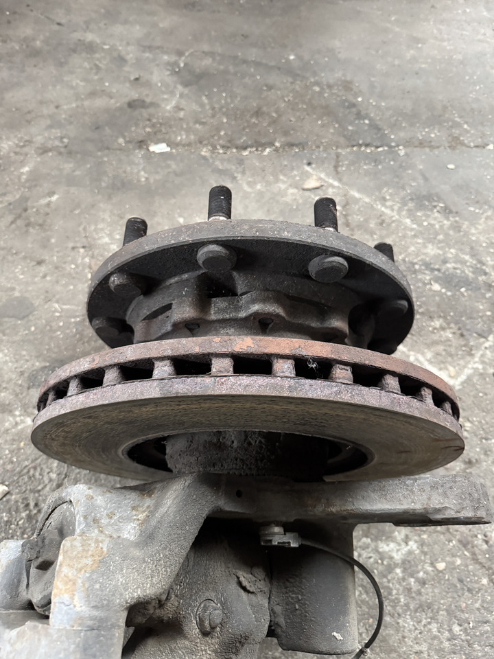 Ford F-Max Cargo - Wheel hub: picture 4 Ford F-Max Cargo - Wheel hub: picture 4