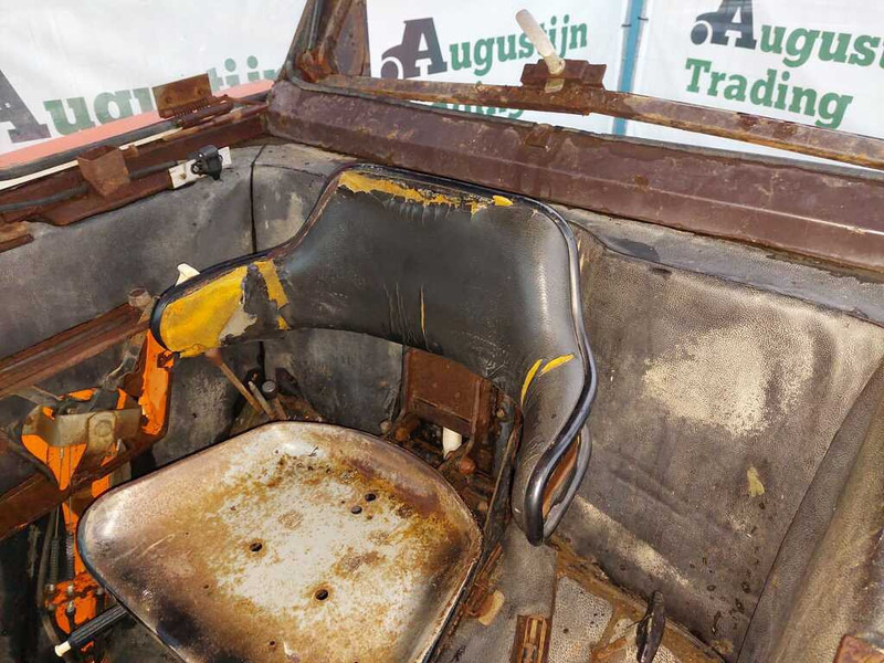 Farm tractor Fiat 780: picture 8