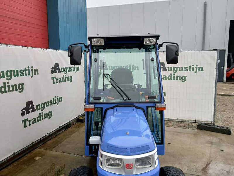 Iseki TM 3267 - Compact tractor: picture 5 Iseki TM 3267 - Compact tractor: picture 5