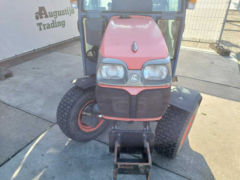 Kubota B2530 - Compact tractor: picture 3 Kubota B2530 - Compact tractor: picture 3