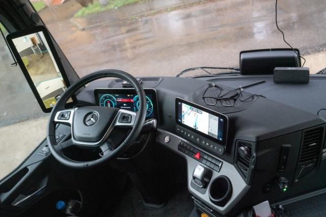Mercedes-Benz eActros 300 L - Refrigerated truck: picture 5 Mercedes-Benz eActros 300 L - Refrigerated truck: picture 5
