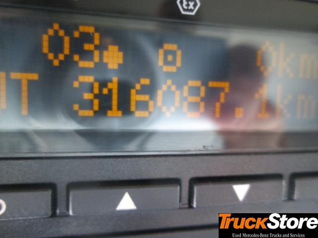 Mercedes-Benz Actros 1845 LS nRL - Tractor unit: picture 5 Mercedes-Benz Actros 1845 LS nRL - Tractor unit: picture 5