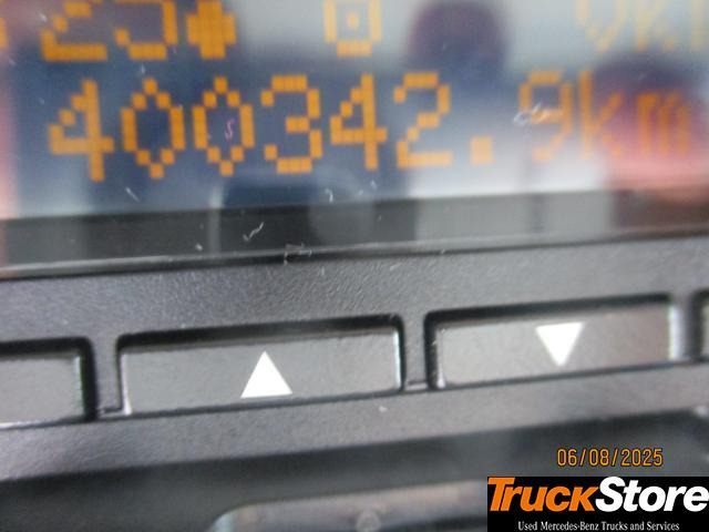 Mercedes-Benz Actros 1845 LS nRL - Tractor unit: picture 2 Mercedes-Benz Actros 1845 LS nRL - Tractor unit: picture 2