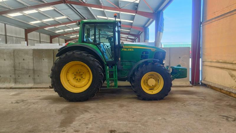John Deere 7530 Premium Boire Variot - Farm tractor: picture 3 John Deere 7530 Premium Boire Variot - Farm tractor: picture 3
