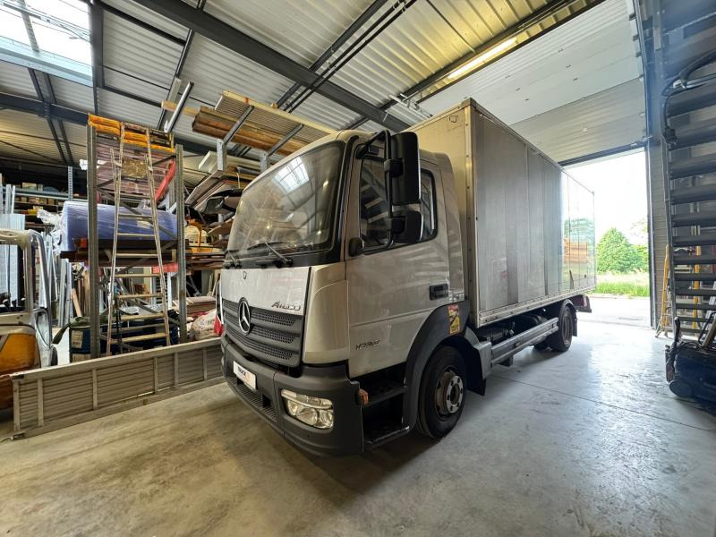 Mercedes Atego - Box truck: picture 3 Mercedes Atego - Box truck: picture 3