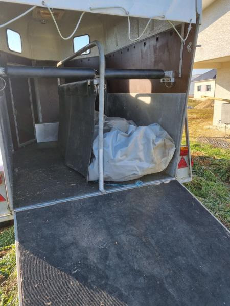 Vanisere - Horse trailer: picture 5 Vanisere - Horse trailer: picture 5