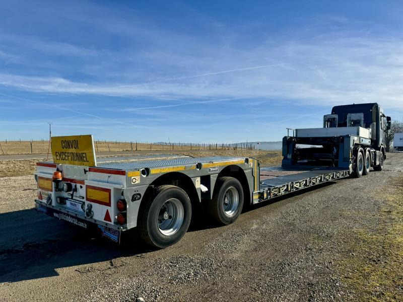 Low loader semi-trailer YALCIN: picture 1