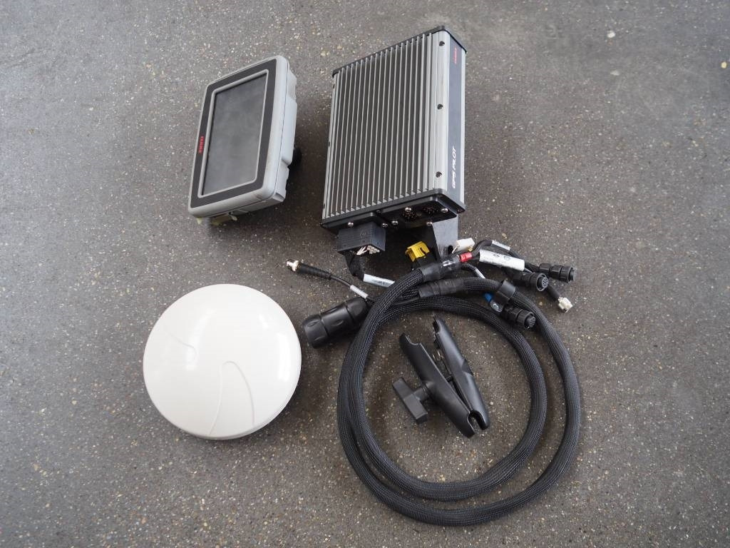 Claas - GPS S7, RTK NET  - Agricultural machinery: picture 2 Claas - GPS S7, RTK NET  - Agricultural machinery: picture 2