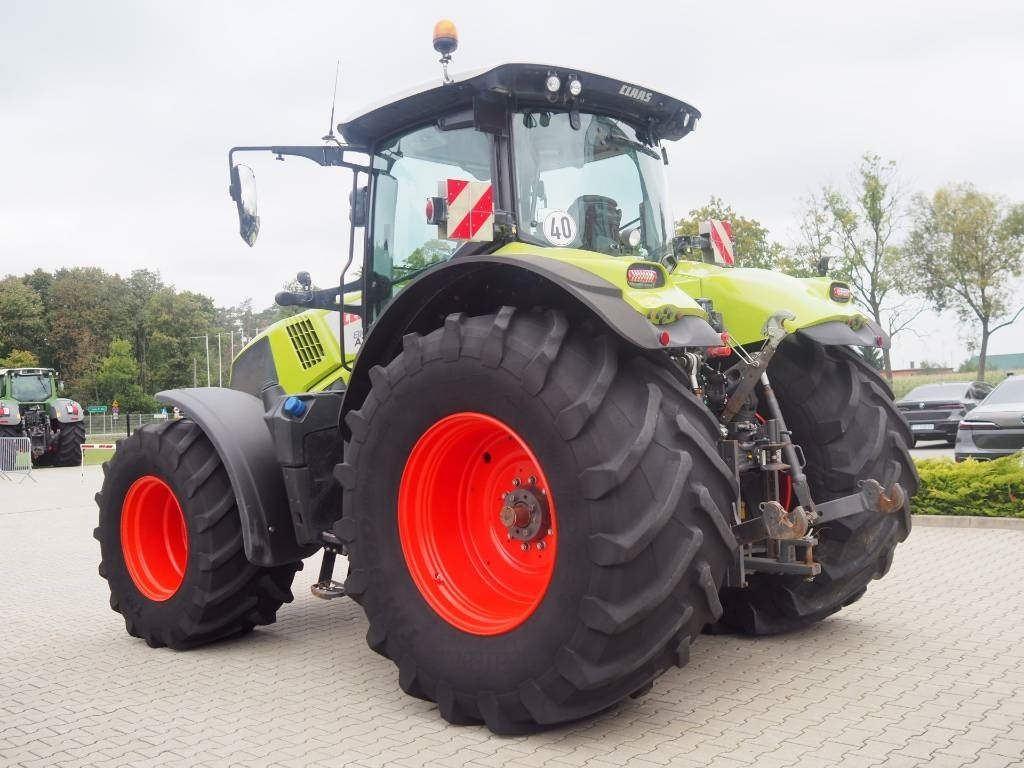 Claas Axion 810 Cmatic - Farm tractor: picture 2 Claas Axion 810 Cmatic - Farm tractor: picture 2