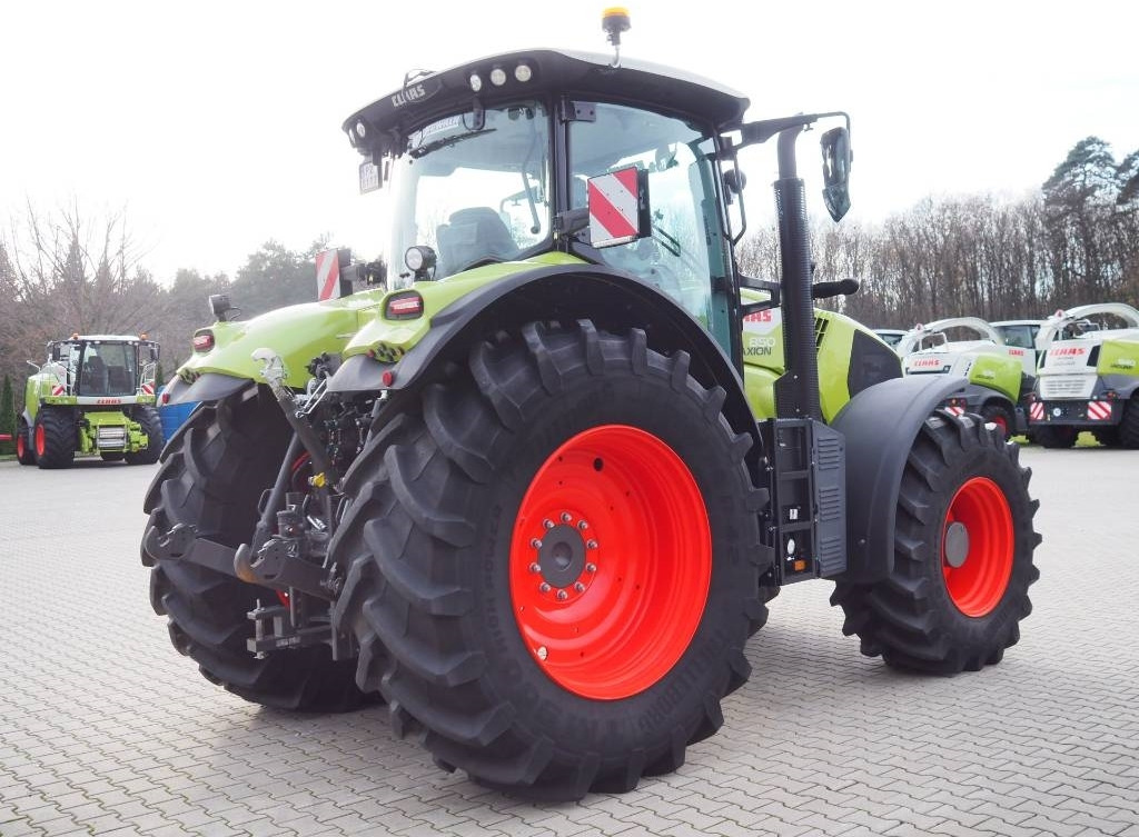 Claas Axion 850 CEBIS - Farm tractor: picture 3 Claas Axion 850 CEBIS - Farm tractor: picture 3