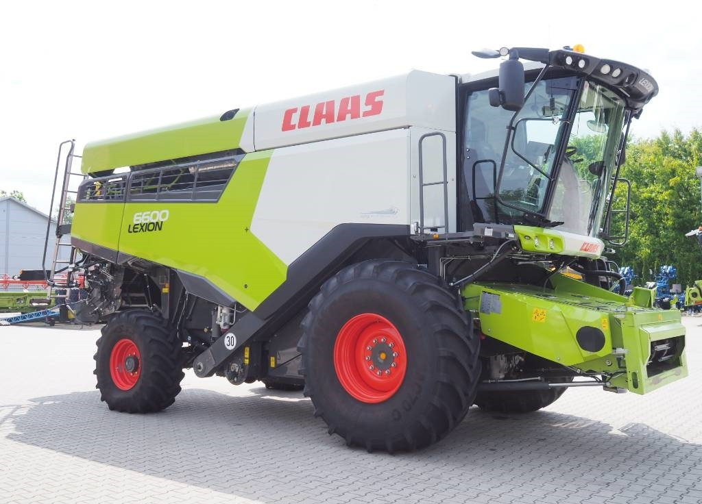 Claas Lexion 6600 + V770 - Combine harvester: picture 4 Claas Lexion 6600 + V770 - Combine harvester: picture 4