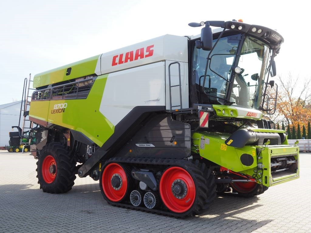 Claas Lexion 8700TT + V1080 2-stage threshing drum drive  - Combine harvester: picture 4 Claas Lexion 8700TT + V1080 2-stage threshing drum drive  - Combine harvester: picture 4