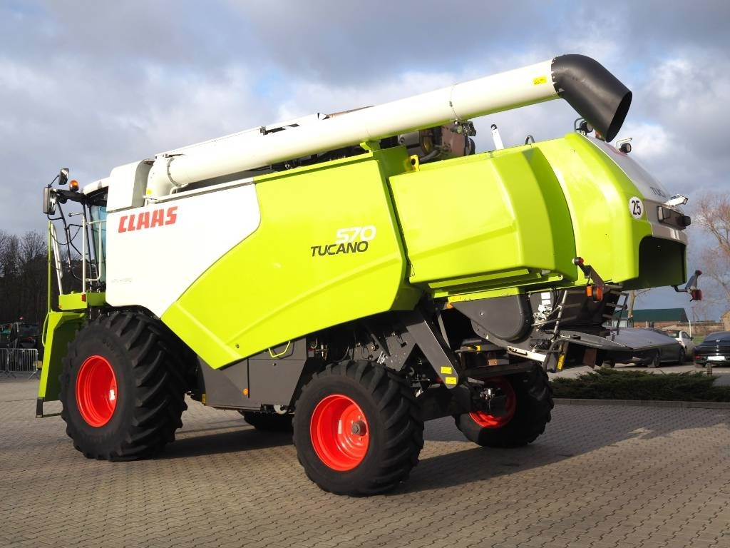 Claas Tucano 570 GPS + V770 - Combine harvester: picture 2 Claas Tucano 570 GPS + V770 - Combine harvester: picture 2