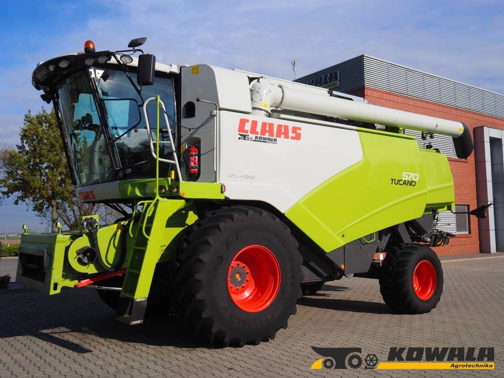 Claas Tucano 570 GPS + V770 - Combine harvester: picture 1 Claas Tucano 570 GPS + V770 - Combine harvester: picture 1