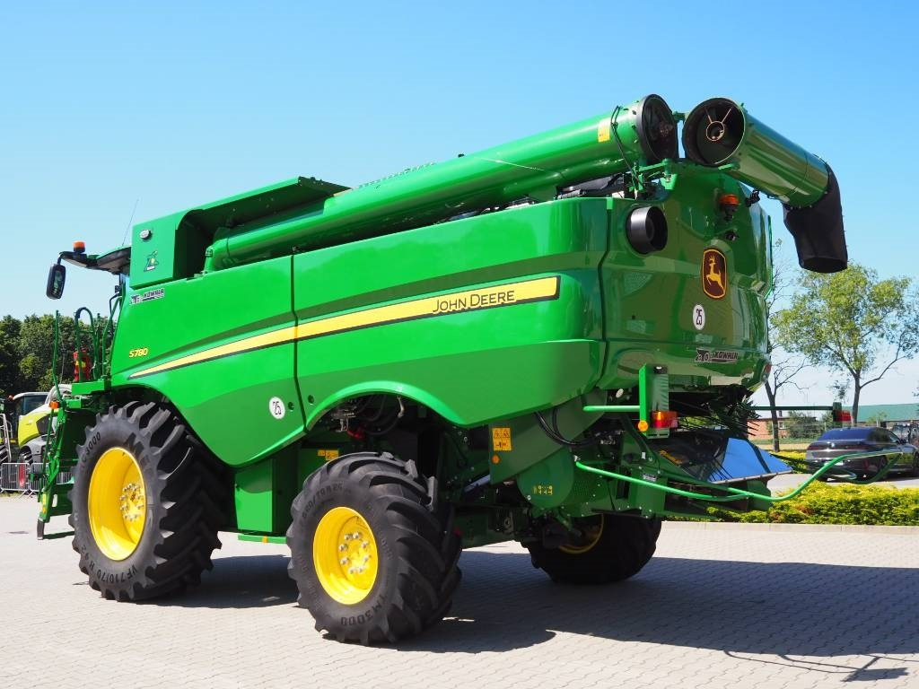 John Deere S780 + 730X - Combine harvester: picture 2 John Deere S780 + 730X - Combine harvester: picture 2