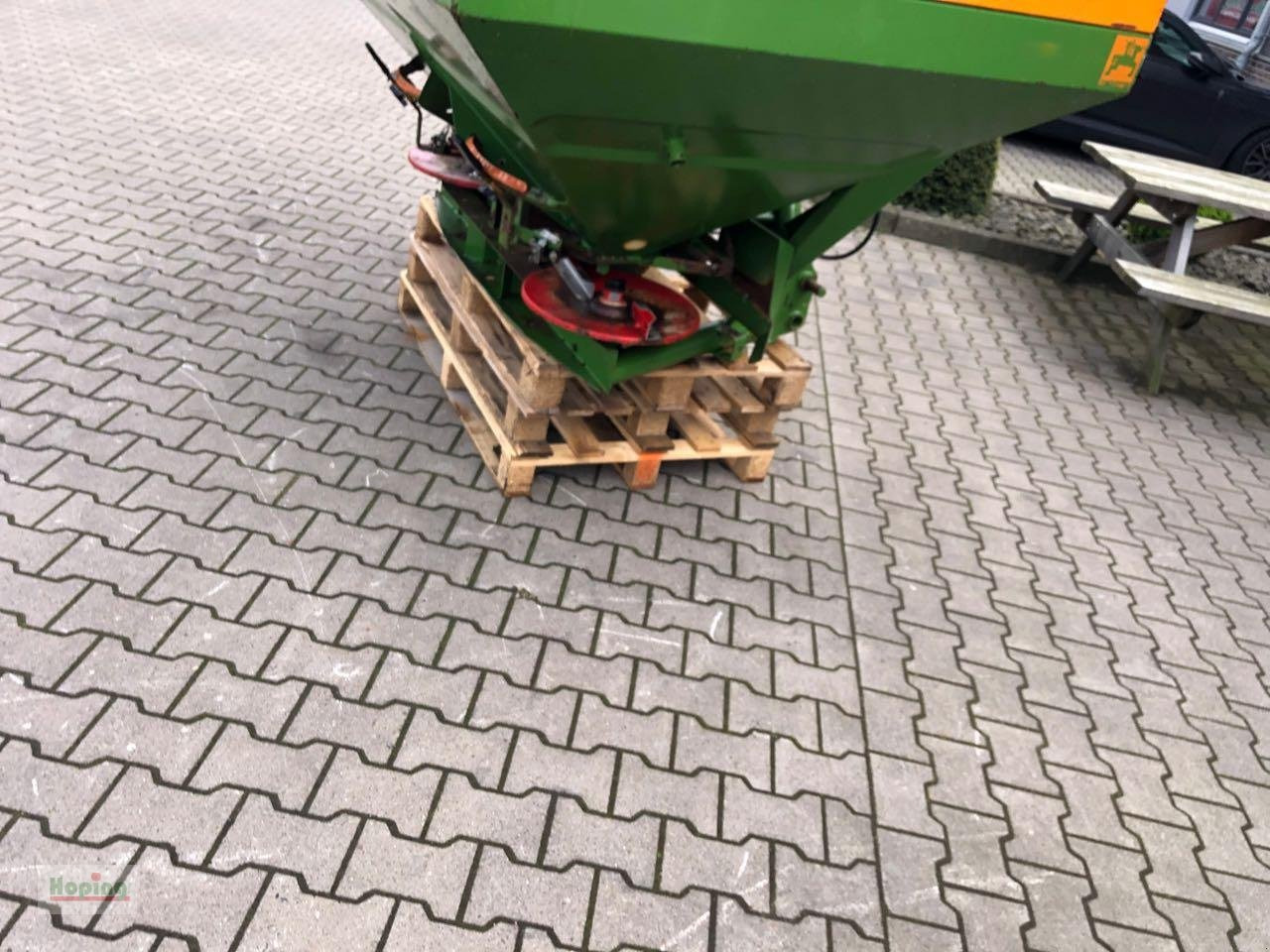 Fertilizer spreader Amazone ZAU 1500: picture 8 Fertilizer spreader Amazone ZAU 1500: picture 8