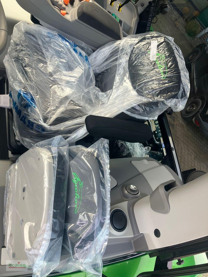 New Farm tractor Deutz-Fahr 6180 TTV 30 Jahre Edition: picture 13 New Farm tractor Deutz-Fahr 6180 TTV 30 Jahre Edition: picture 13