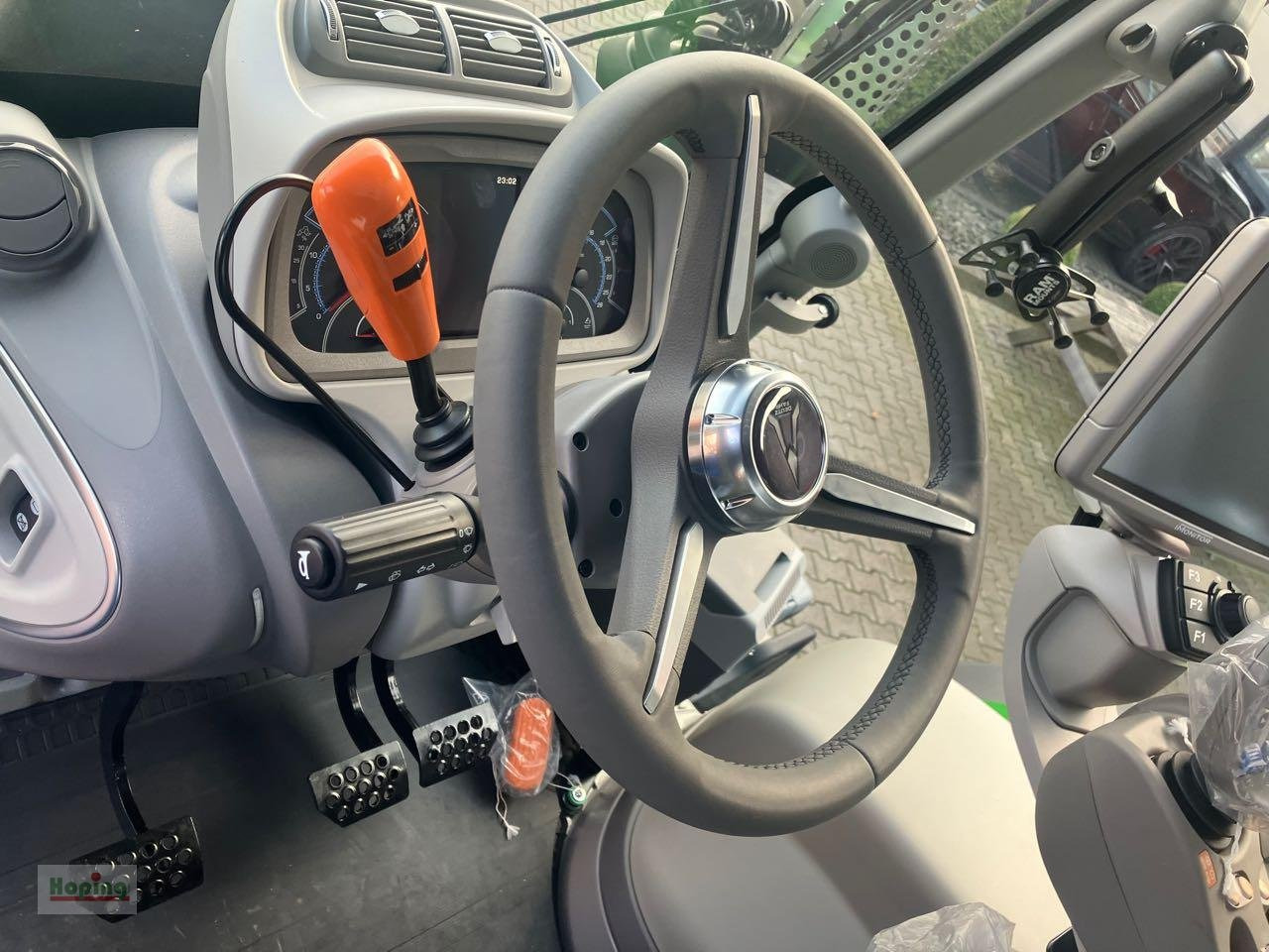 New Farm tractor Deutz-Fahr 6180 TTV 30 Jahre Edition: picture 17 New Farm tractor Deutz-Fahr 6180 TTV 30 Jahre Edition: picture 17