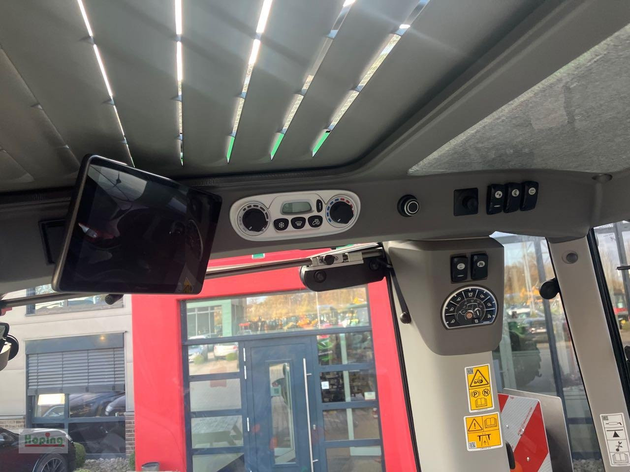 New Farm tractor Deutz-Fahr 6180 TTV 30 Jahre Edition: picture 15 New Farm tractor Deutz-Fahr 6180 TTV 30 Jahre Edition: picture 15