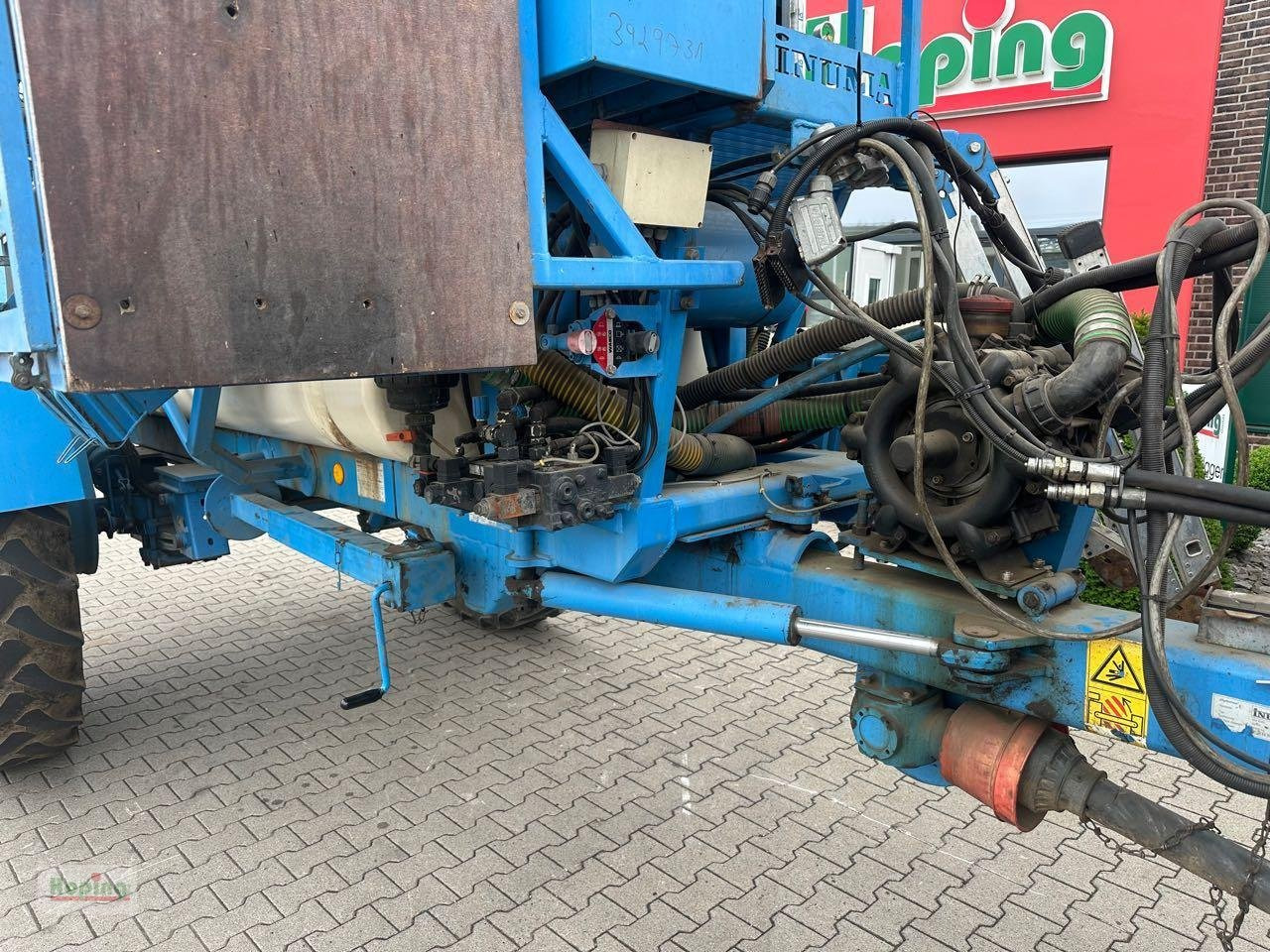 Inuma IAS 4027 - Trailed sprayer: picture 5 Inuma IAS 4027 - Trailed sprayer: picture 5