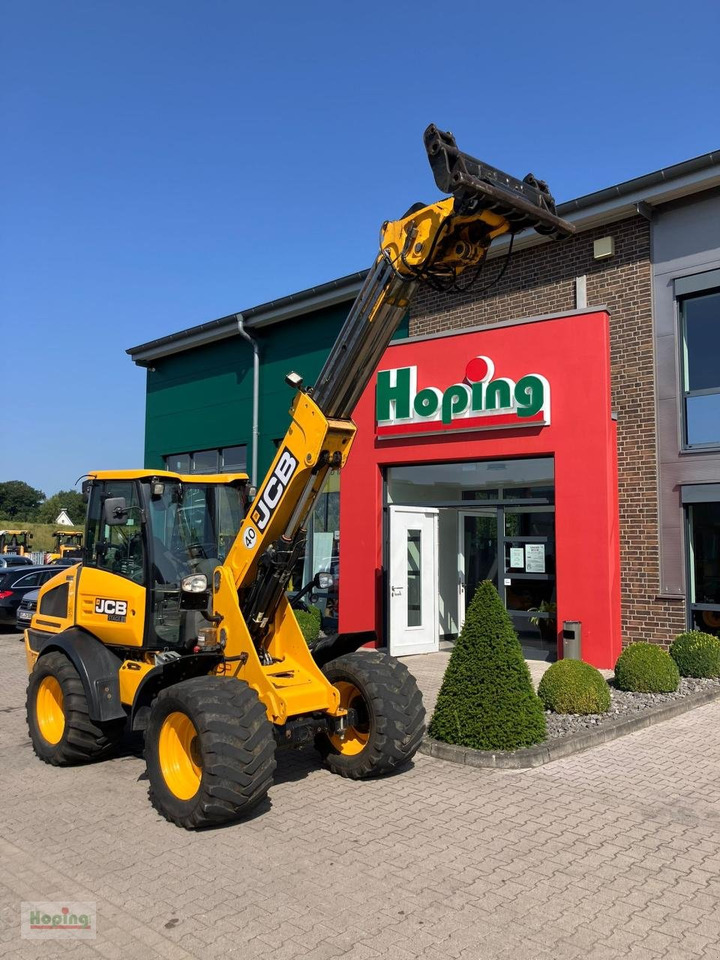 Wheel loader JCB TM 220: picture 12 Wheel loader JCB TM 220: picture 12