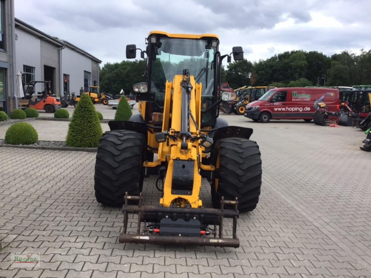 JCB TM 220 - Wheel loader: picture 3 JCB TM 220 - Wheel loader: picture 3